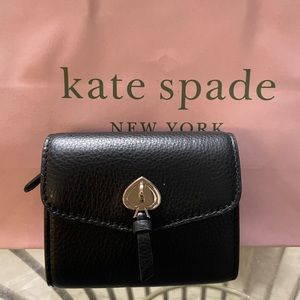 Kate Spade ♠️ small flap wallet